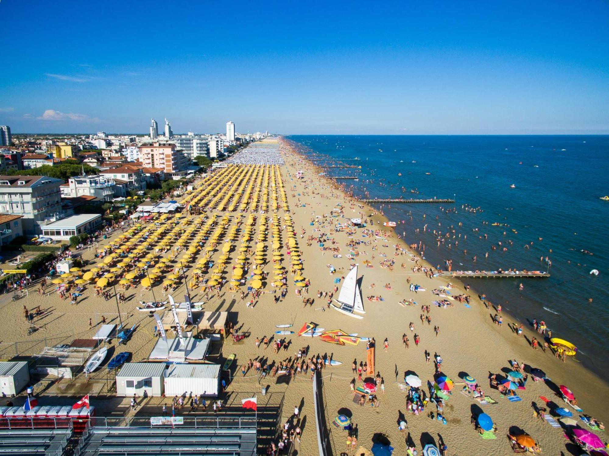 Mansarda Con 2 Camere Piazza Brescia Lido di Jesolo Esterno foto